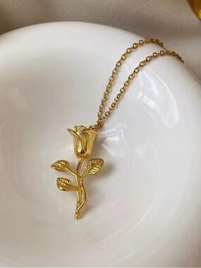 Gold Plated Rose Pendant Necklace Stainless Steel